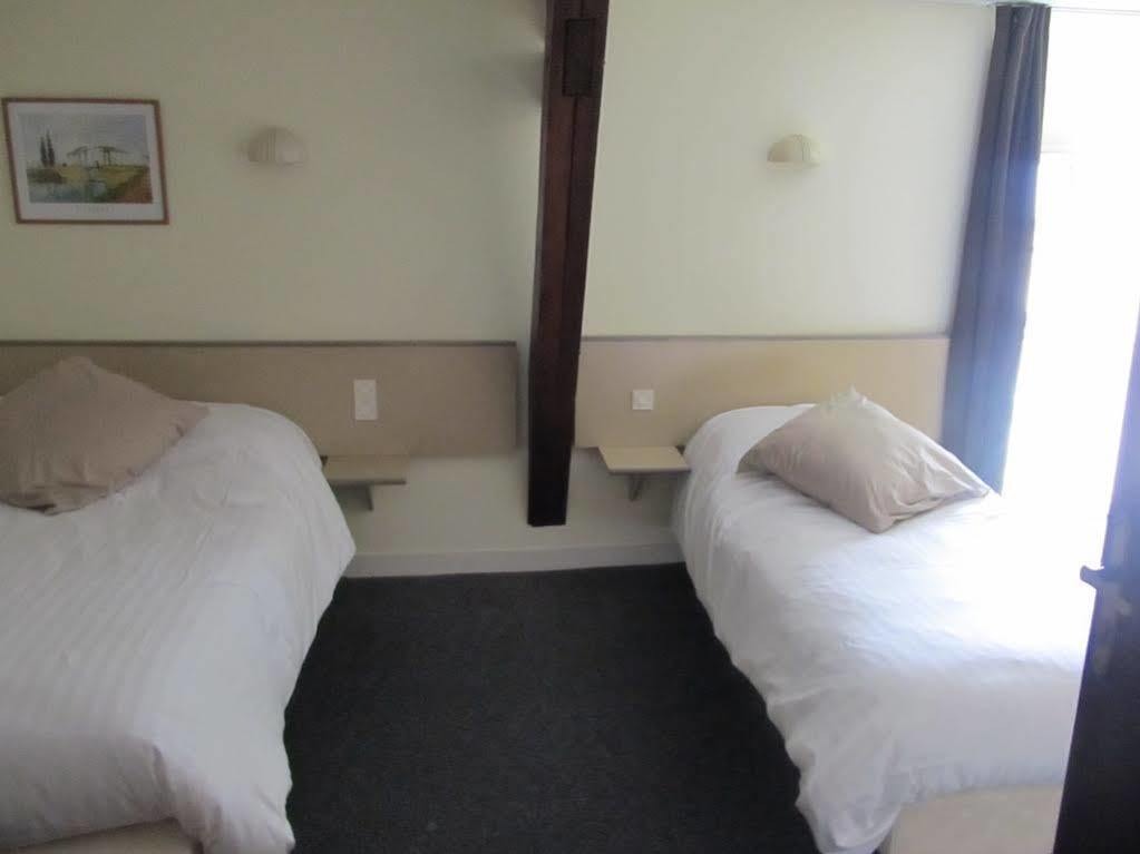 Hotel La Quebecoise Dinan Eksteriør billede